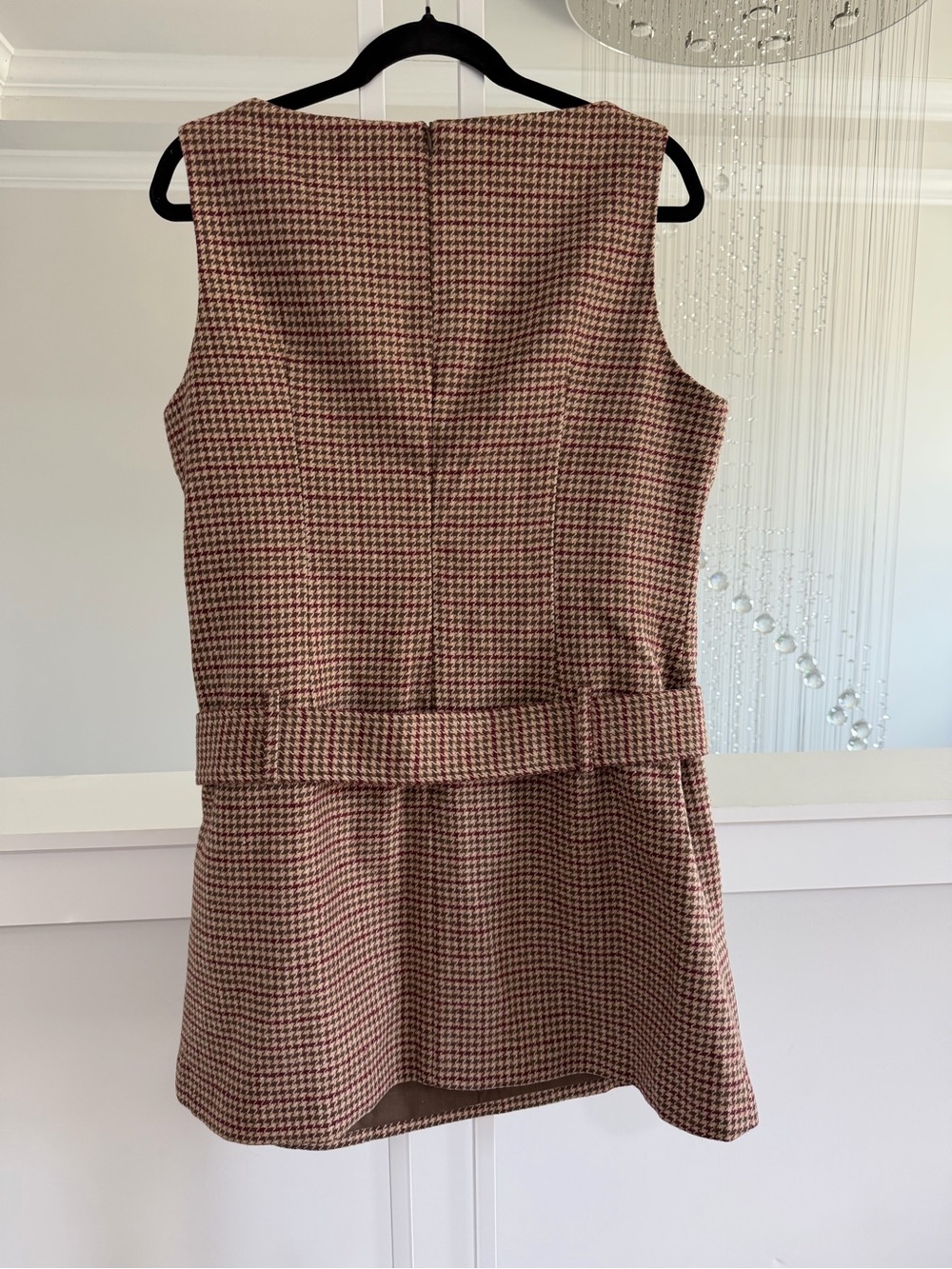 Commense Sleeveless Houndstooth Belted Mini Dress - Picture 7 of 8
